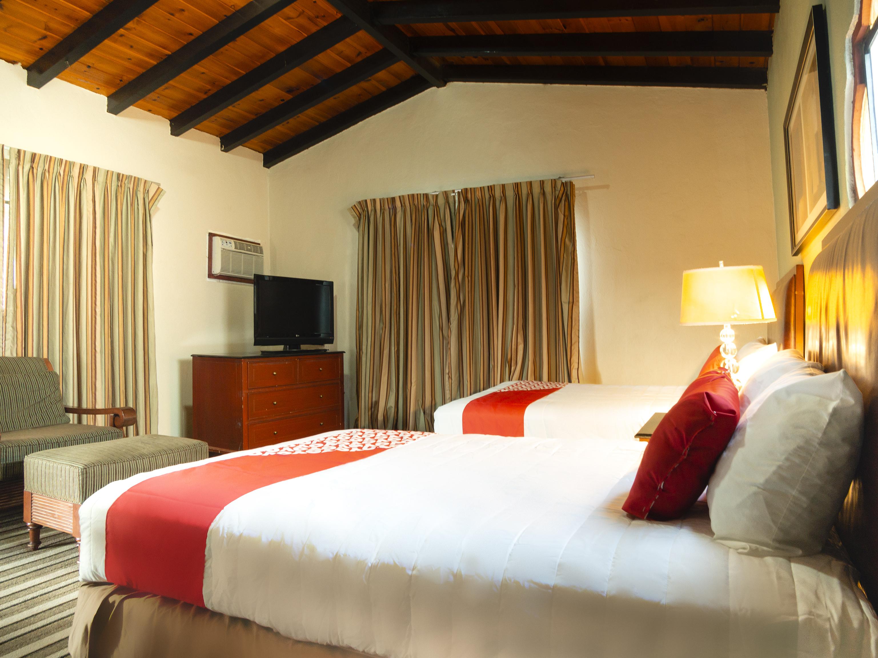 Oyo Hotel Hacienda Don Luis, Росарито Екстериор снимка A room at the hotel