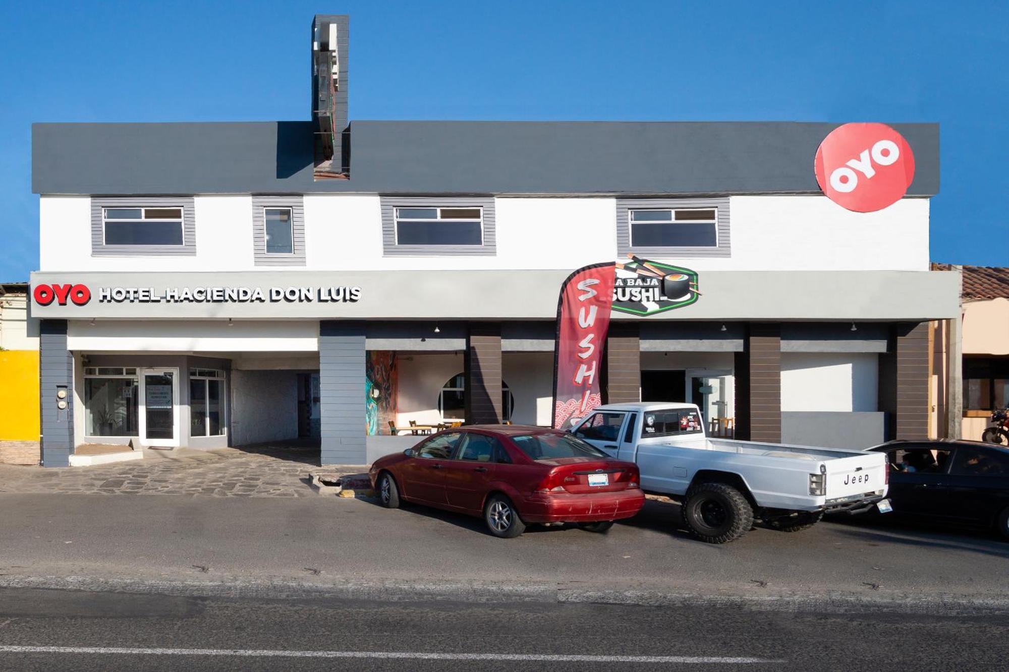 Oyo Hotel Hacienda Don Luis, Росарито Екстериор снимка OYO Hotel in Port Elizabeth, South Africa